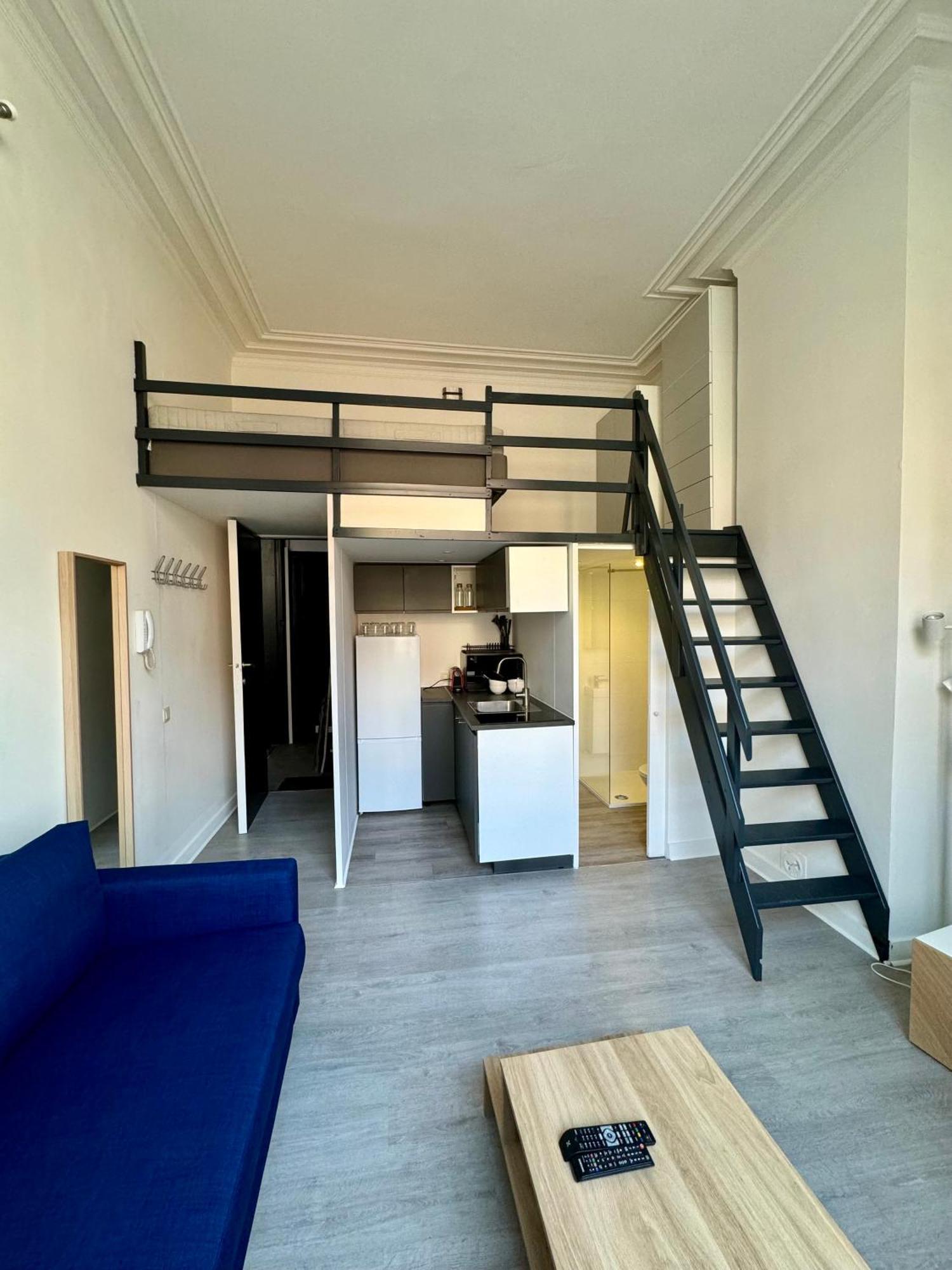 Studio Avec Chambre En Mezzanine บรัสเซลส์ ภายนอก รูปภาพ